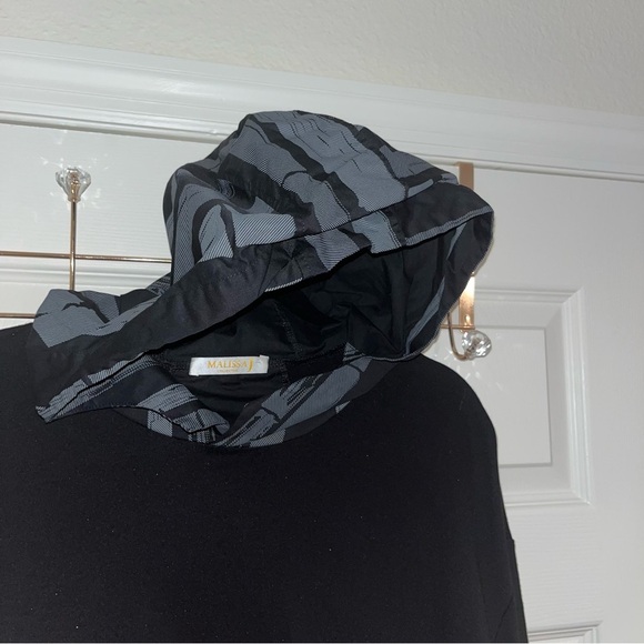 Malissa J Black Tunic Hoodie Top Abstract Art Bamboo Print Oversized large L Xl - Picture 7 of 11
